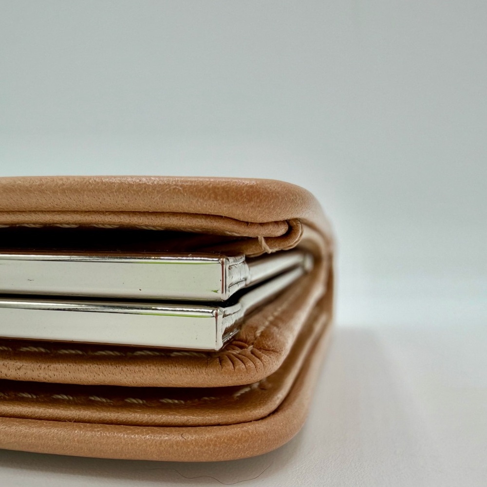 Coach Vintage Framed White and Brown Leather Wallet - Picture 4 of 7